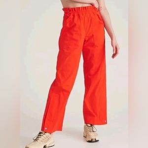 ATHLETA Orange Vermillion Trekkie Parachute Pant size 8